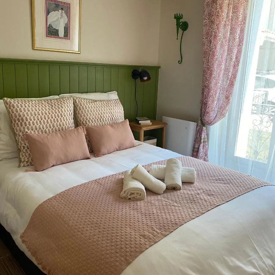 Bagnères-de-Luchon Fantastic Ground Floor Apartment Opposite Thermes