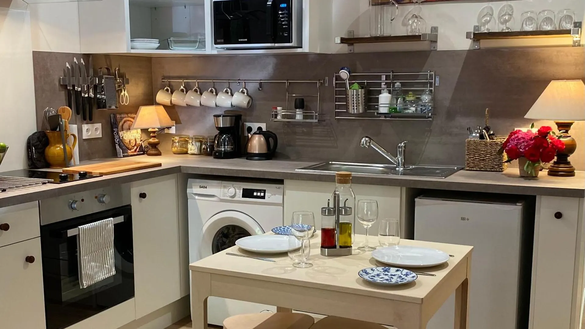 Bagnères-de-Luchon Fantastic Ground Floor Apartment Opposite Thermes 0*,  צרפת