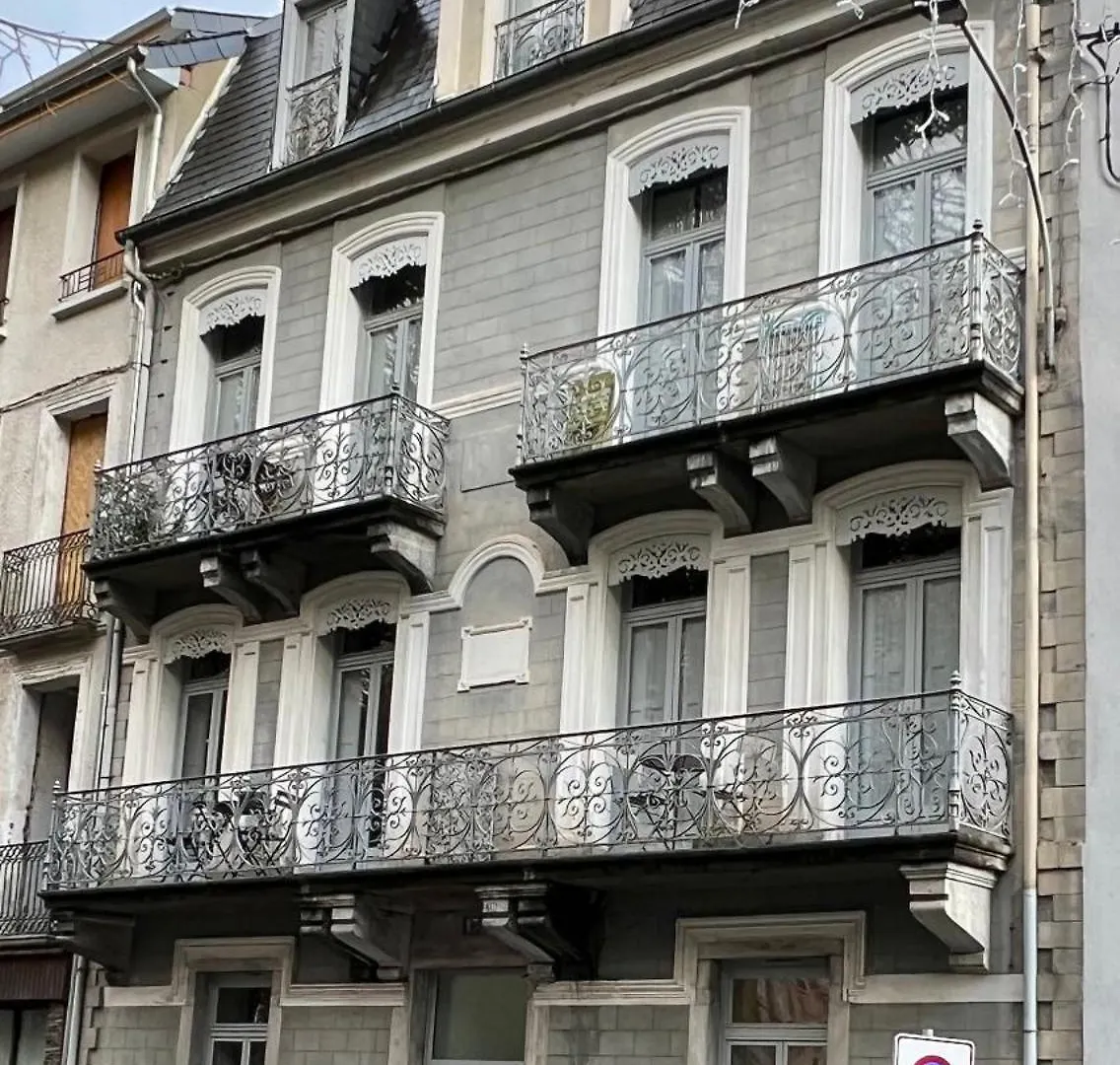 Bagnères-de-Luchon Fantastic Ground Floor Apartment Opposite Thermes